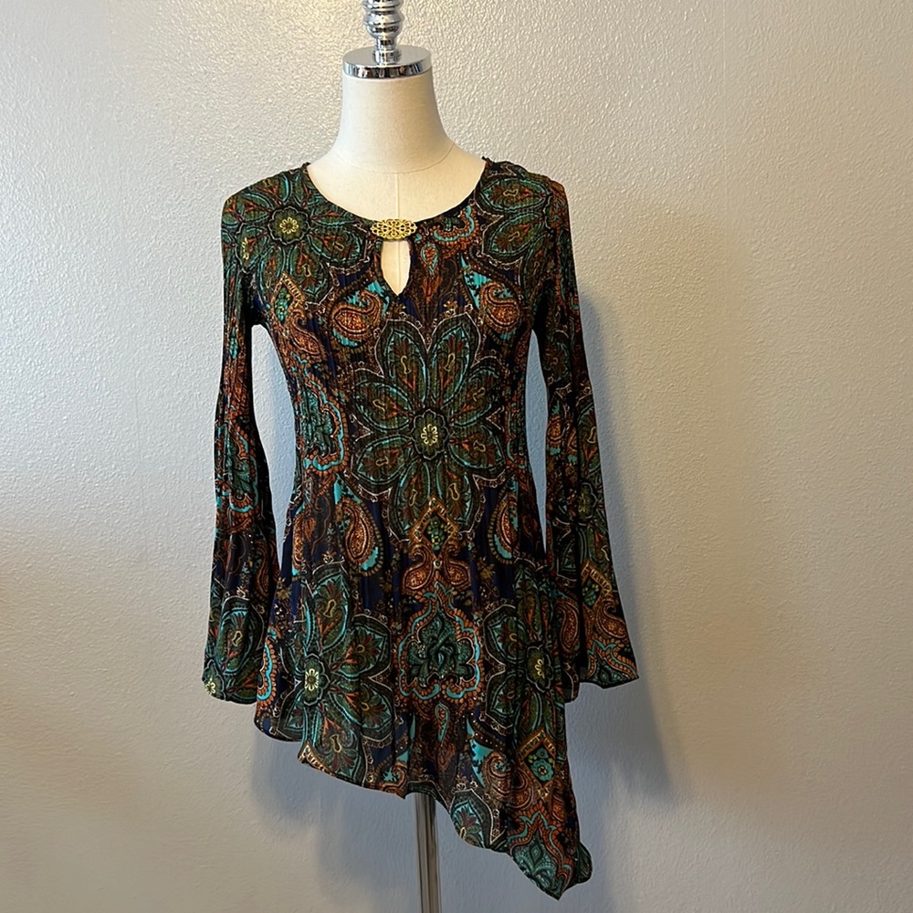 Melissa Paige Asymmetrical Hem Bell Sleeve Paisley Multicolor Popover Blouse XS